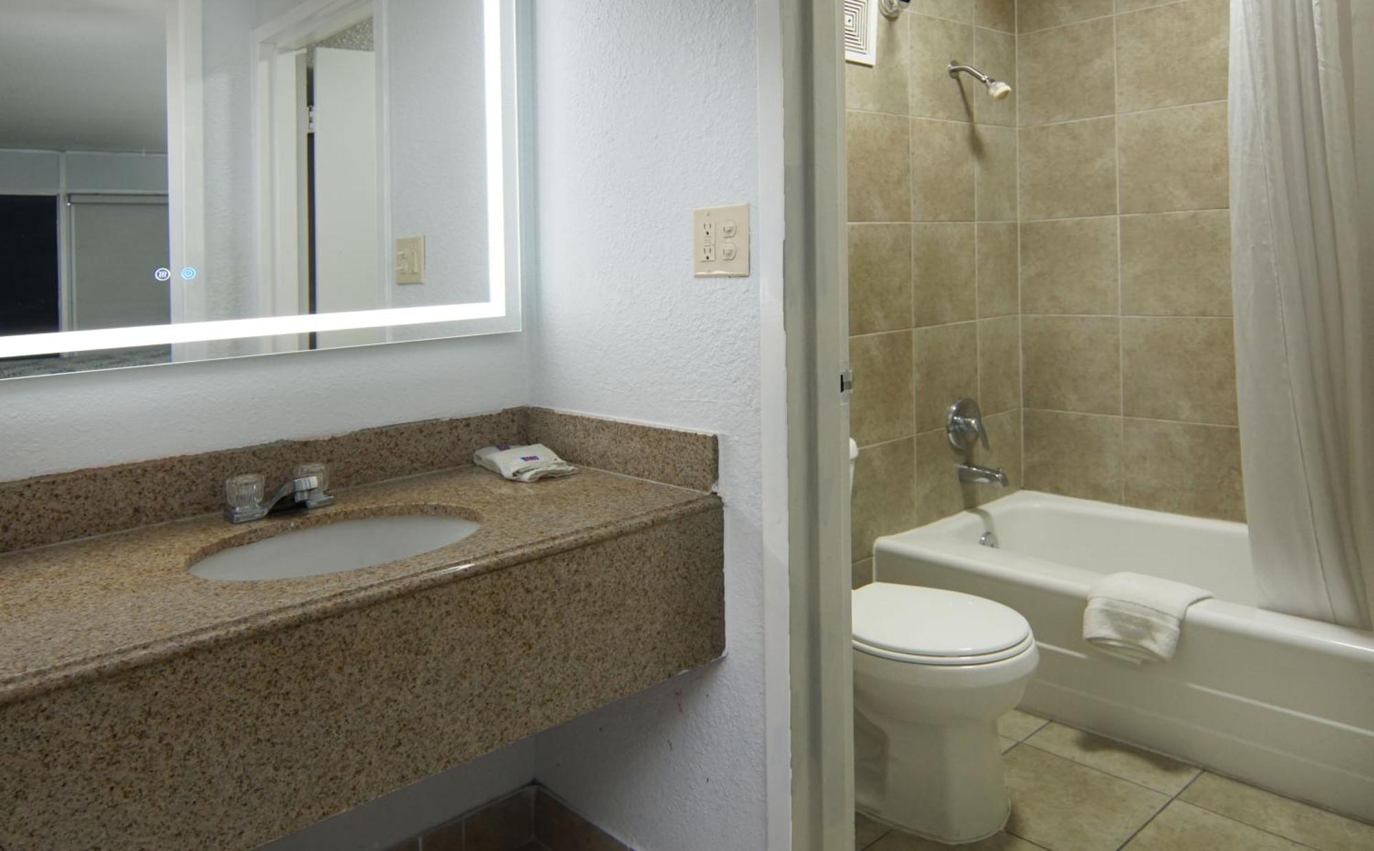 Motel 6 Mesquite, Tx Town East Kültér fotó